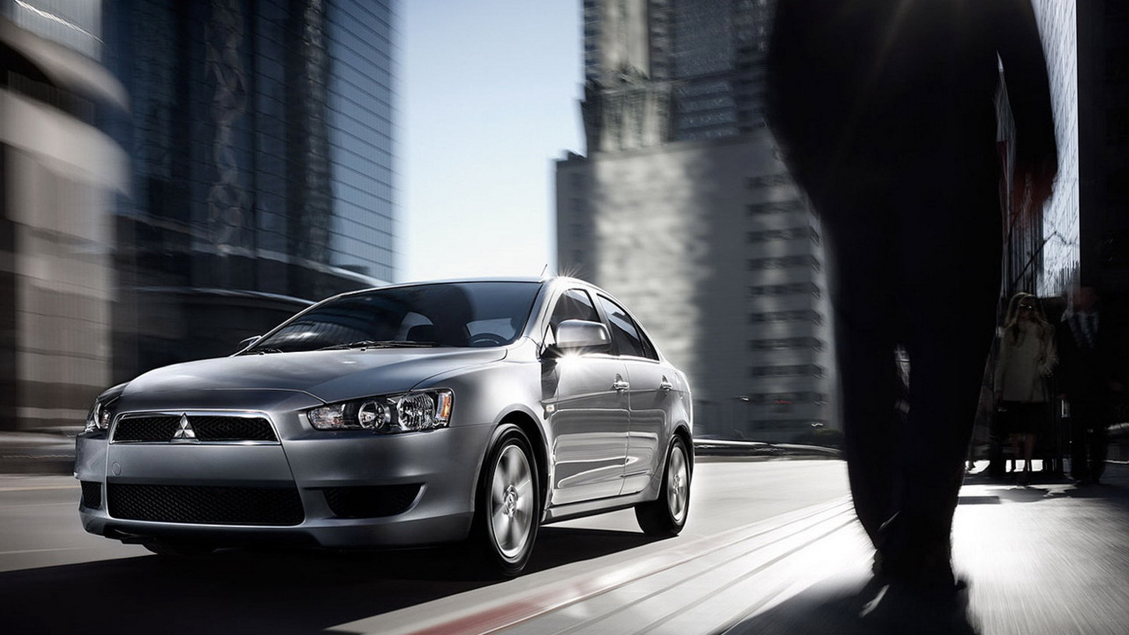 Mitsubishi Lancer in City