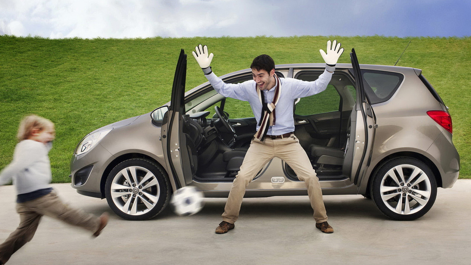 Opel Meriva в духе футбола