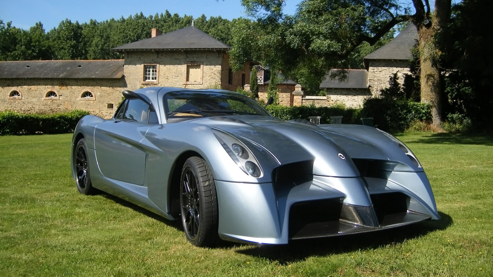 600-сильное купе Panoz-Abruzzi
