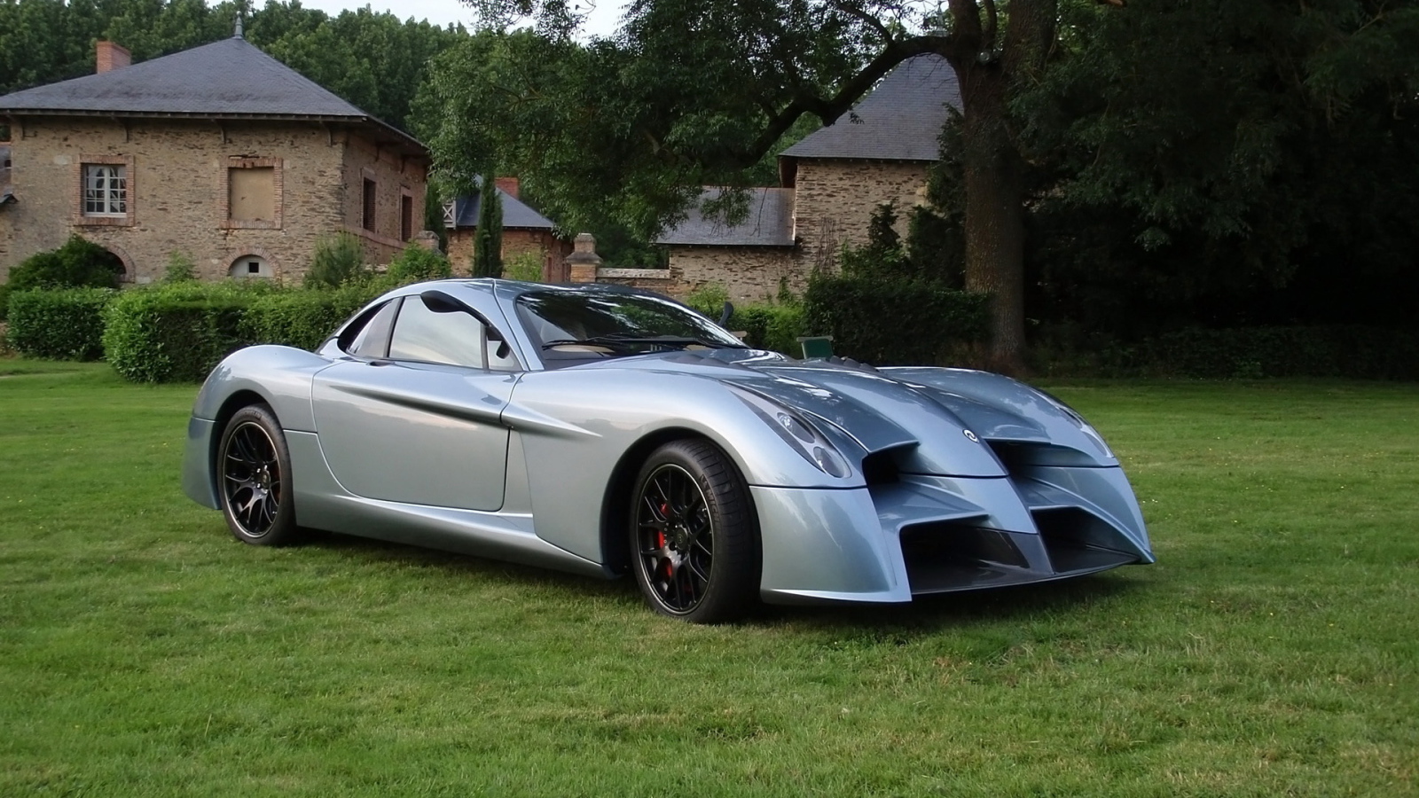 суперкар Panoz Abruzzi