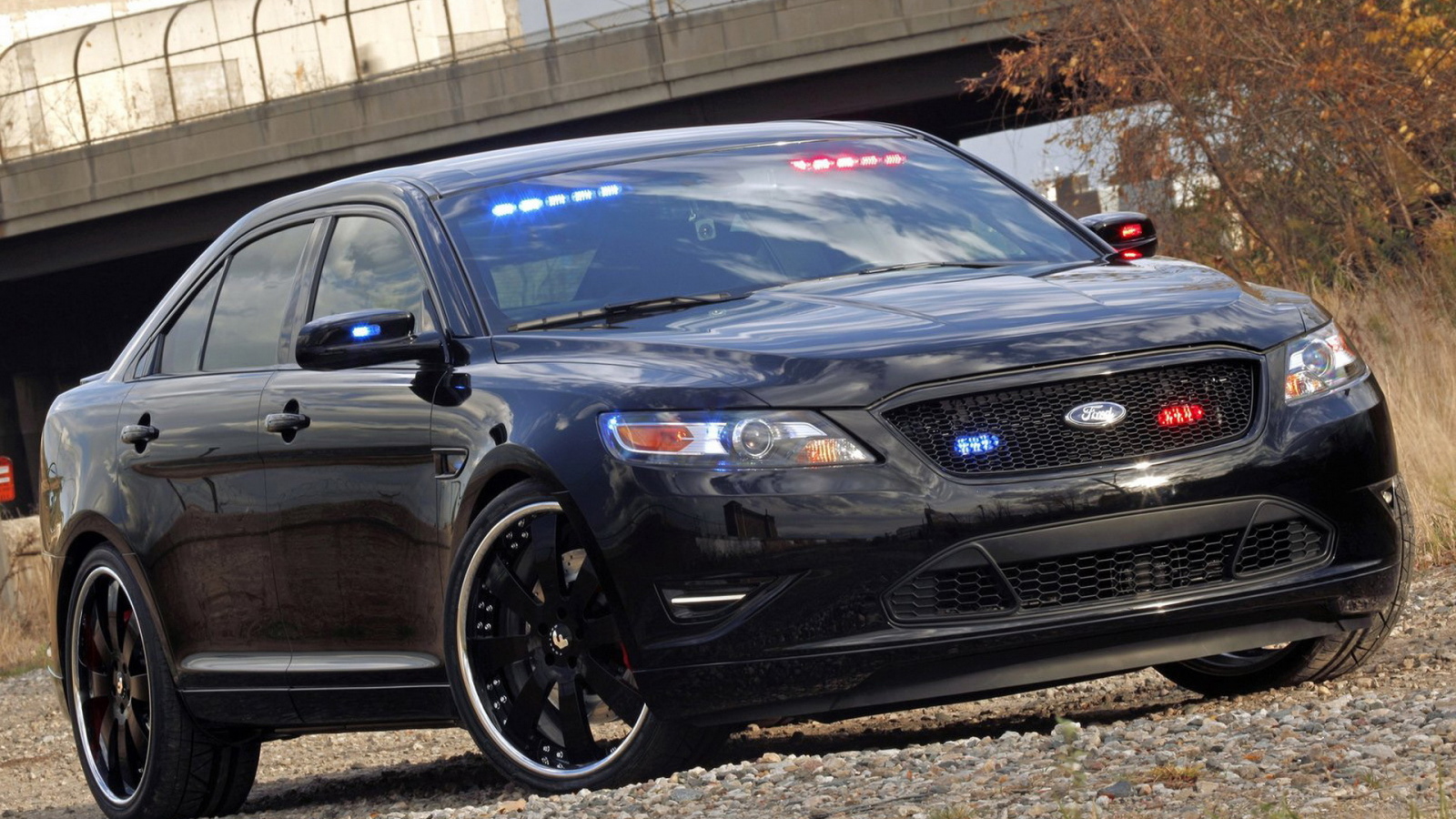 Концепт полицейского перехватчика от Форд