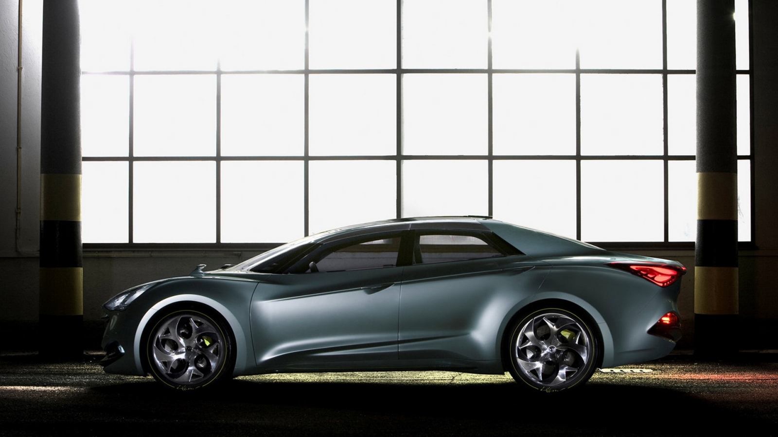 Hyundai I flow Concept в тени событий