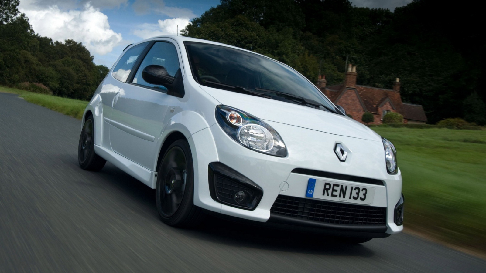 Рено Твинго