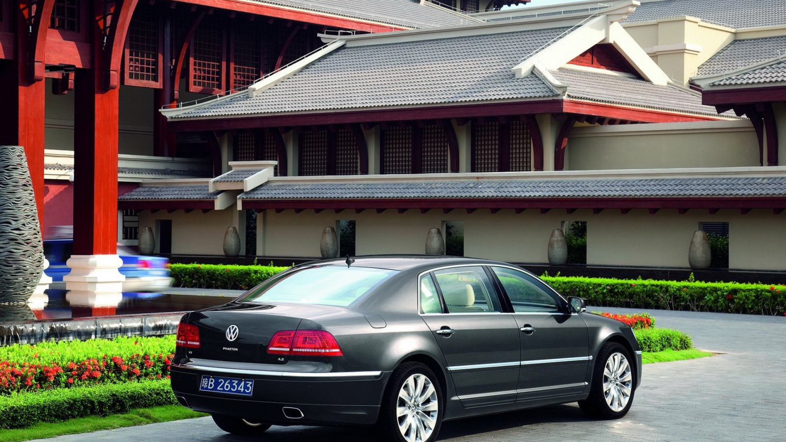 Волксваген Фаетон 2011