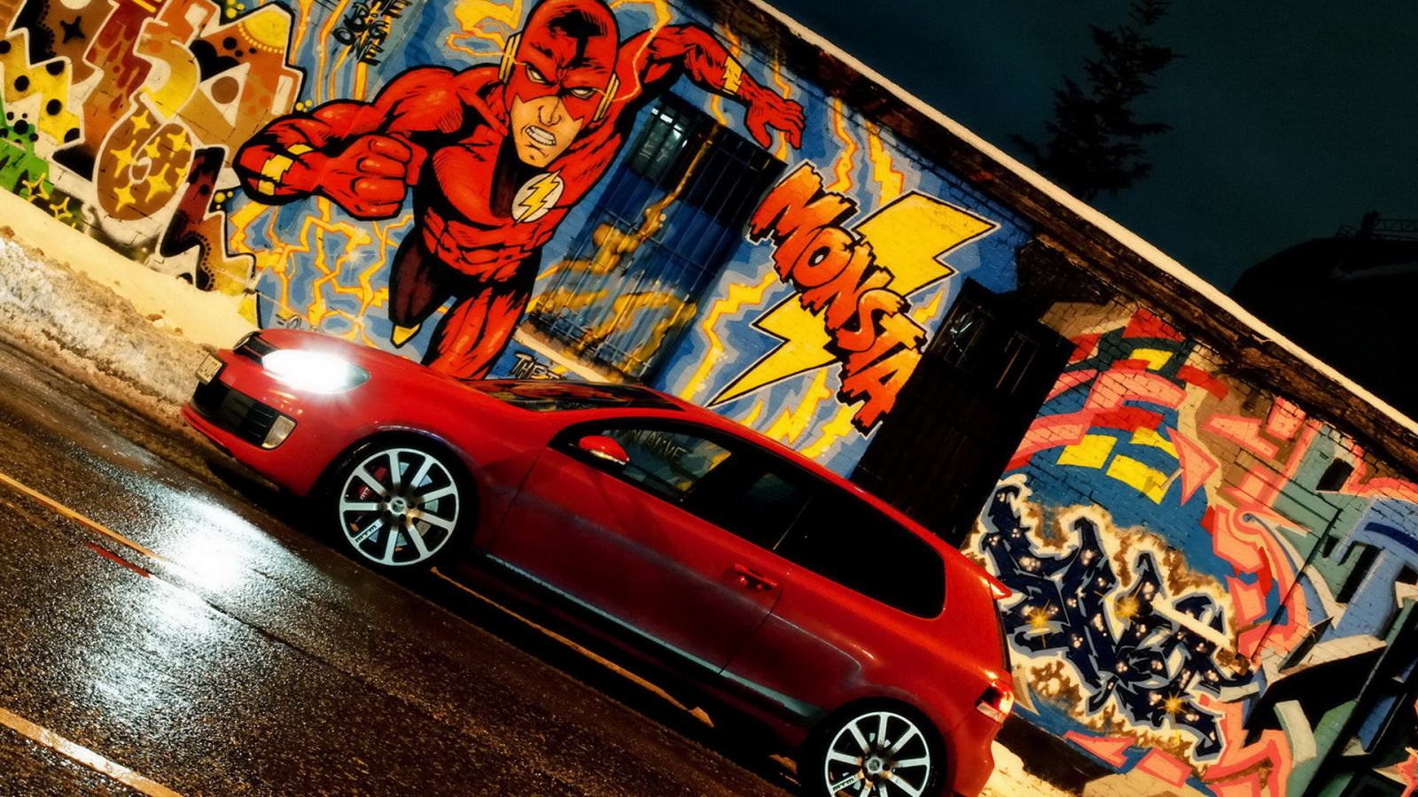 Volkswagen Golf GTI на улицах города