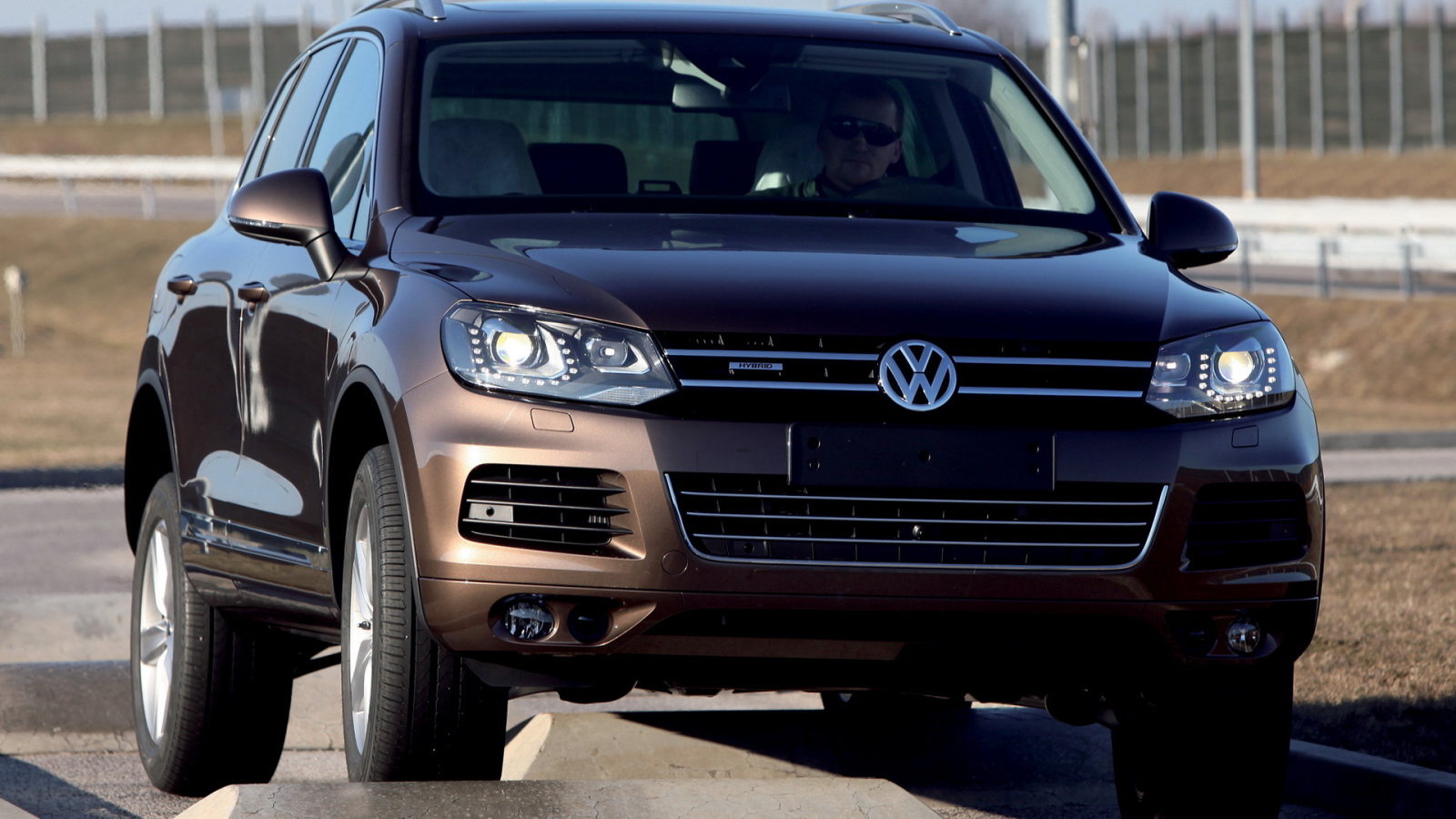 Волксваген Туарег Гибрид