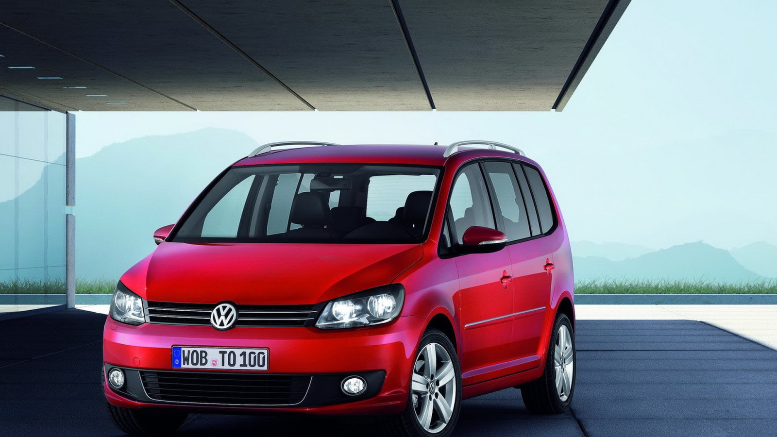 Волксваген  Тоуран