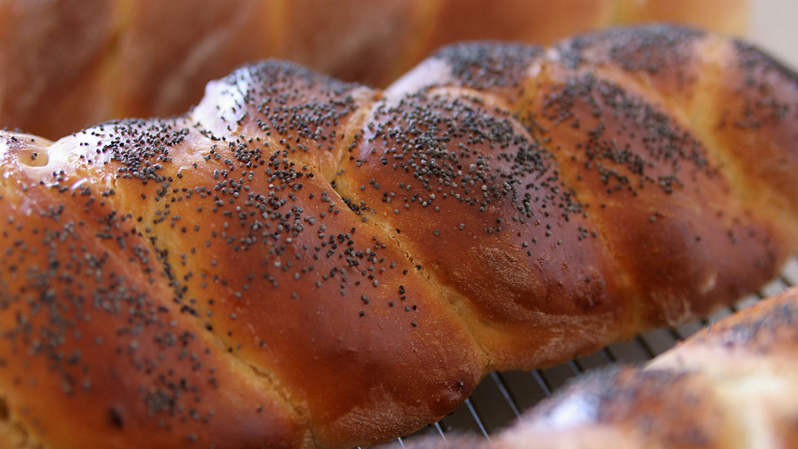 Хрустящий батон с маком