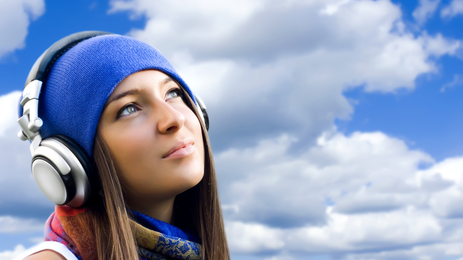 Слушая музыку