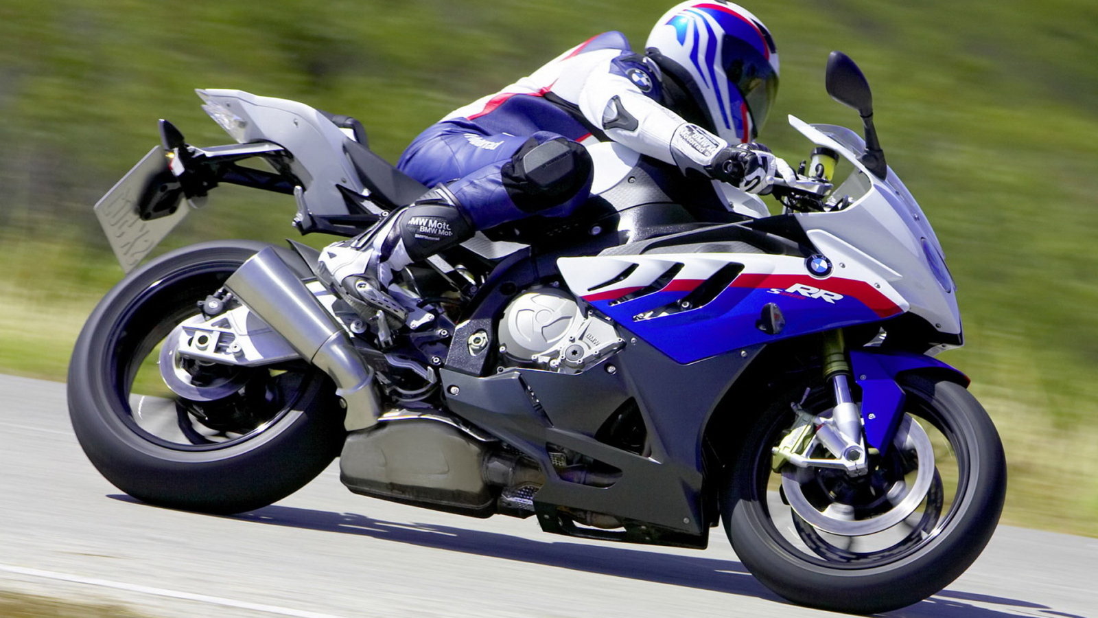 мотоцикл БМВ S 1000