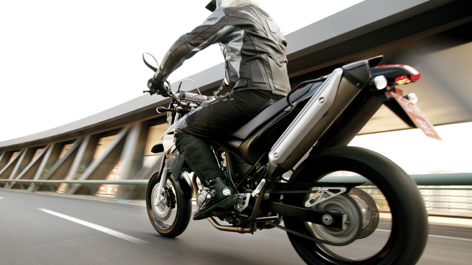 мотоцикл Ямаха XT660X 2004