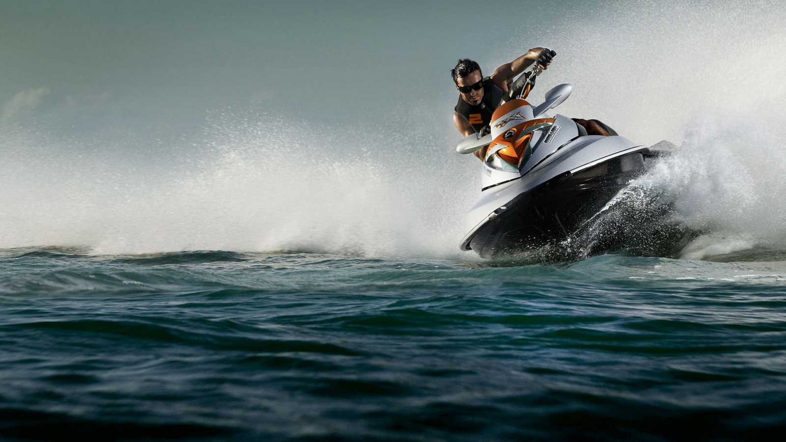 Прогулки на гидроцикле