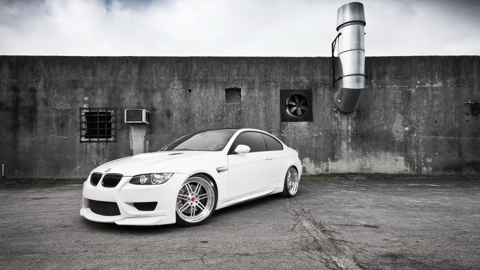 white BMW M3