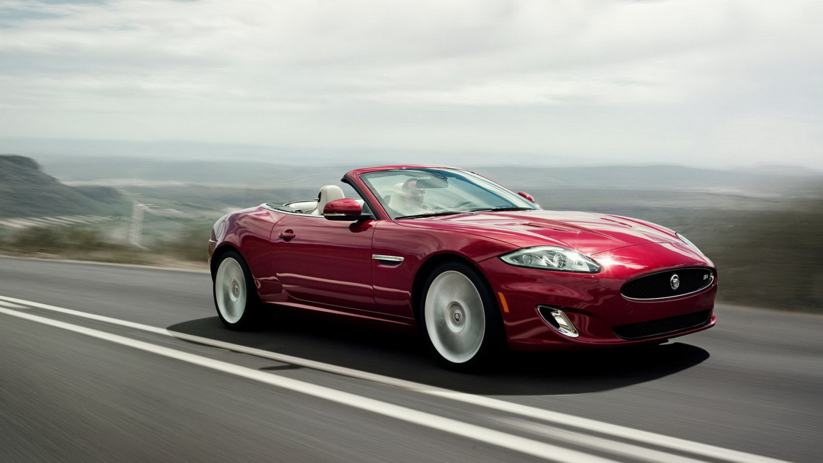 Jaguar-XKR