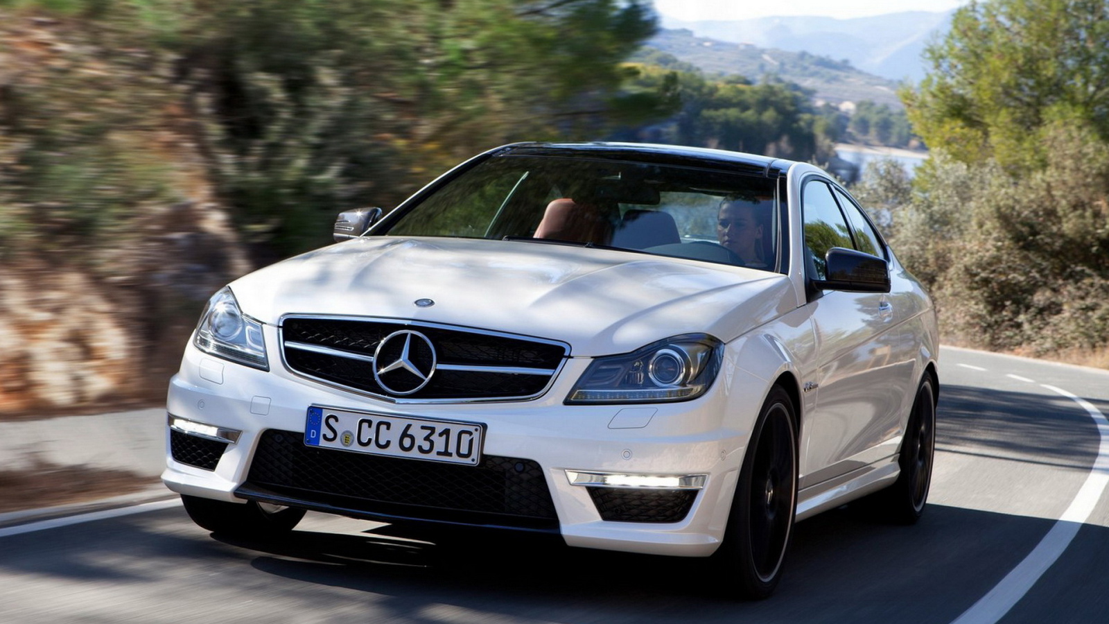 Mercedes-Benz-C63 AMG