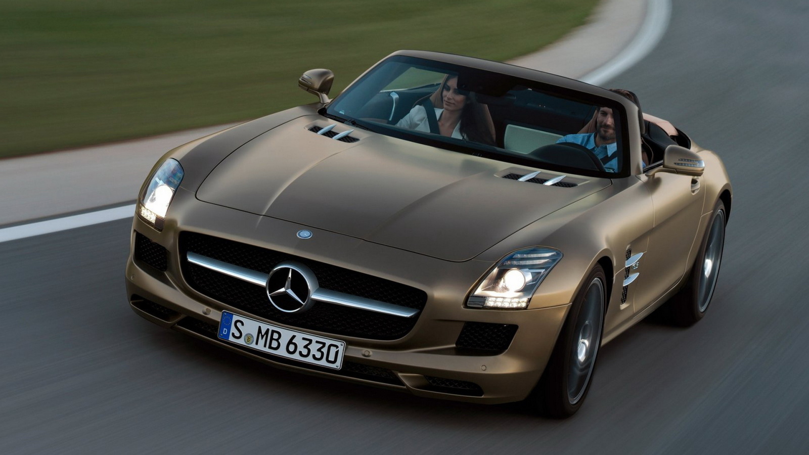 Mercedes Benz SLS AMG Roadster