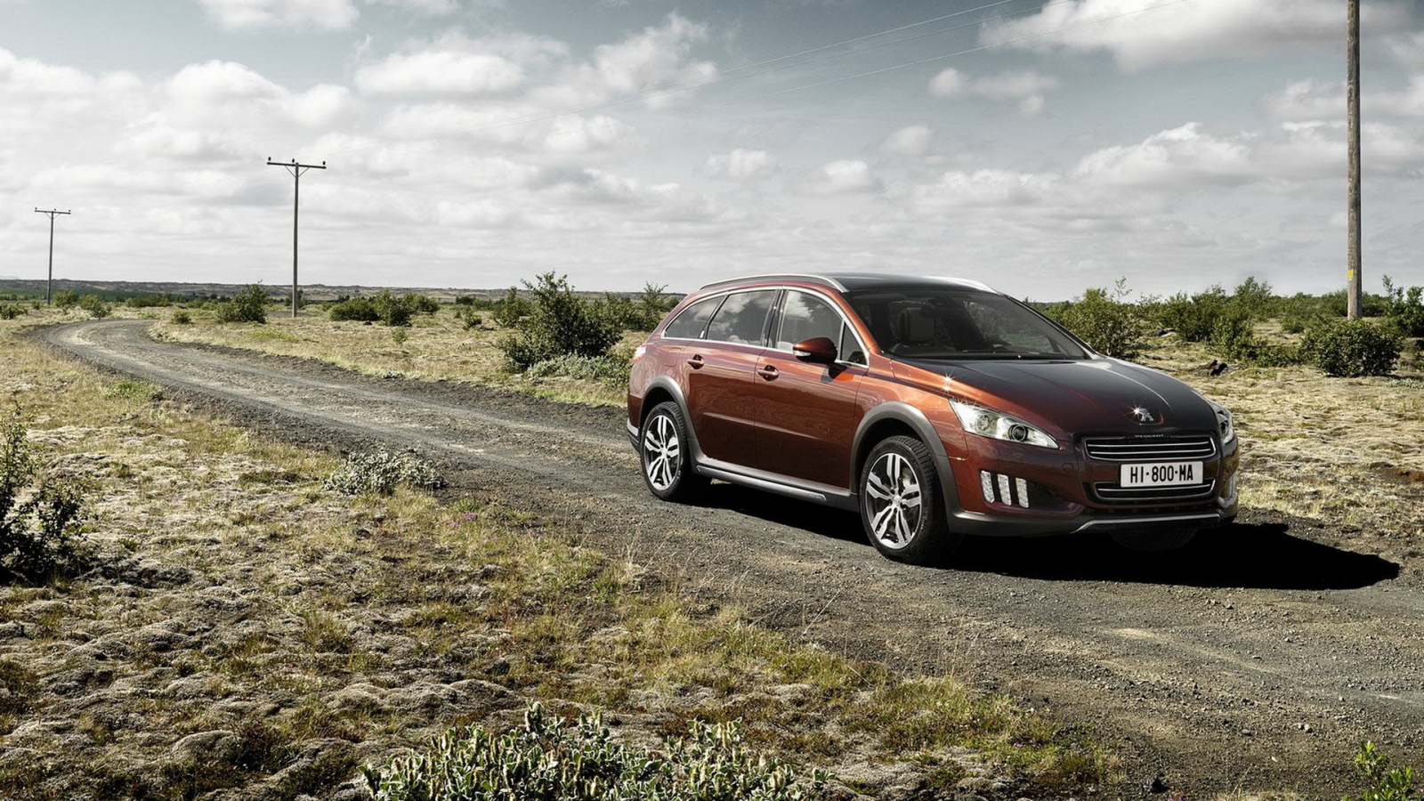 новый Peugeot-508 RXH