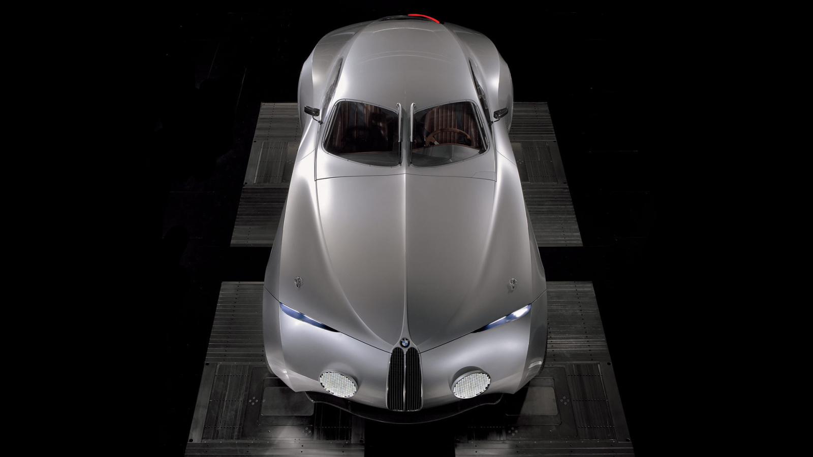 BMW  Концепт, серебристый,