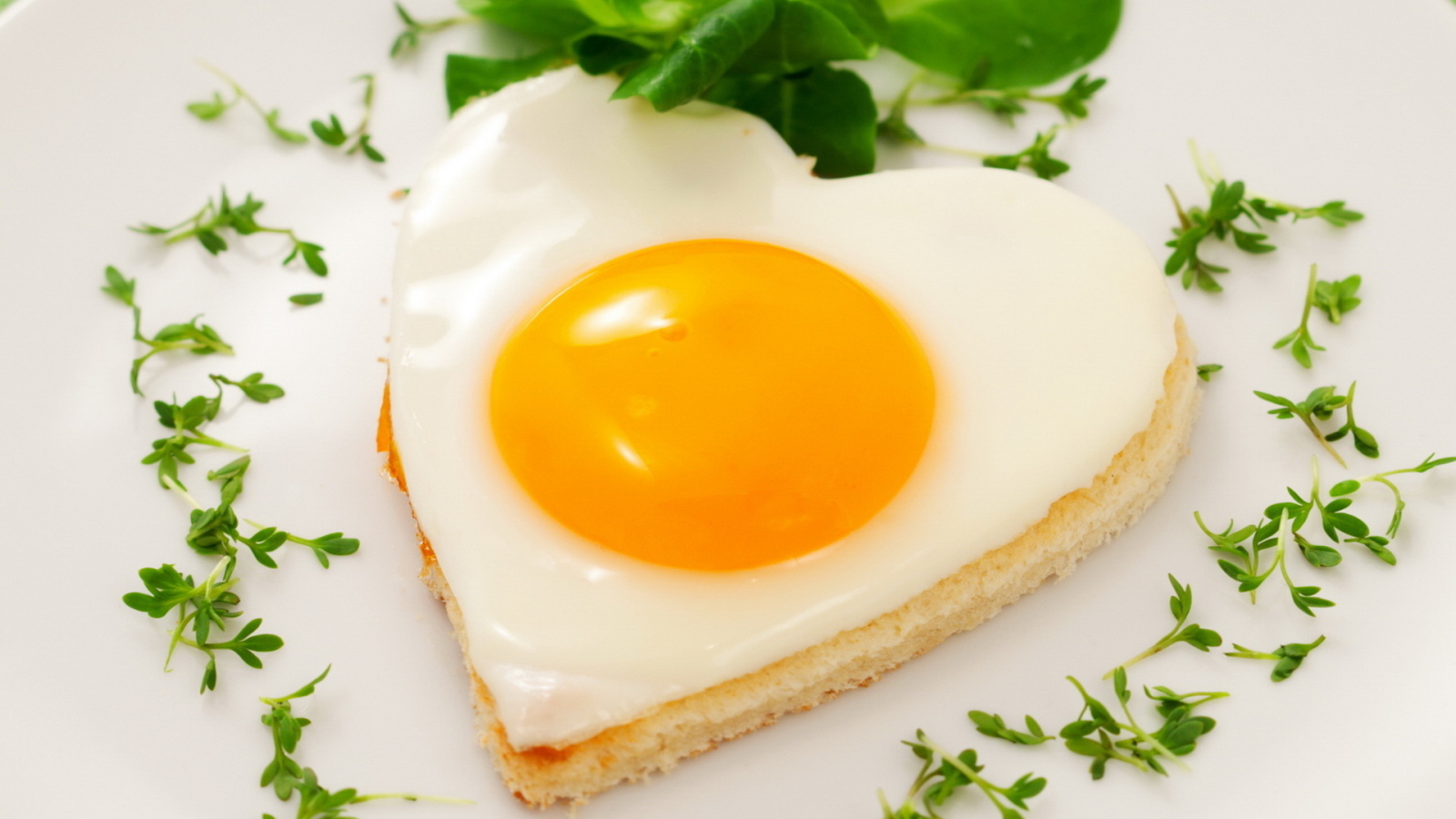 Яичница с зеленью