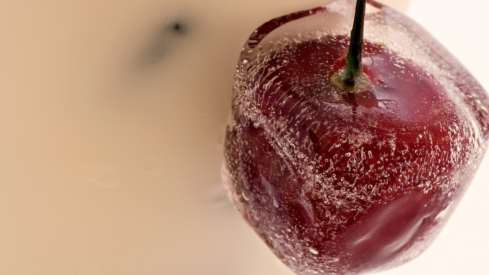 Замороженная вишенка