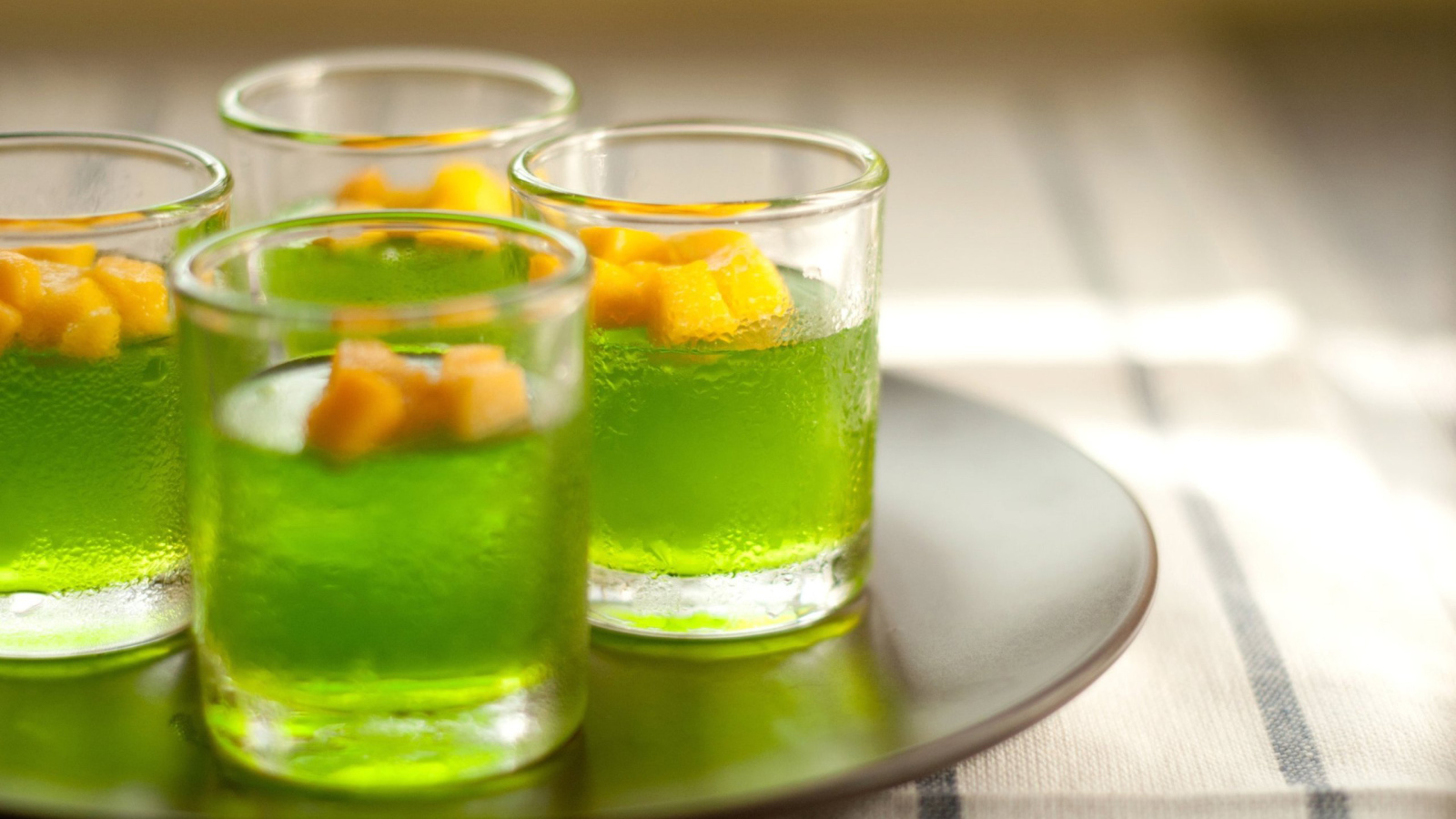 Зеленый коктейль