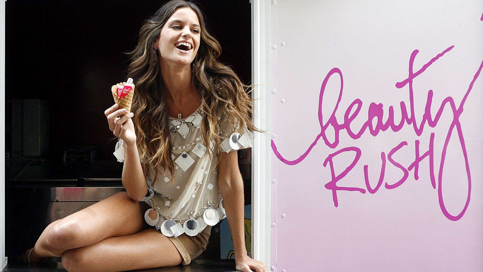 модель Izabel Goulart