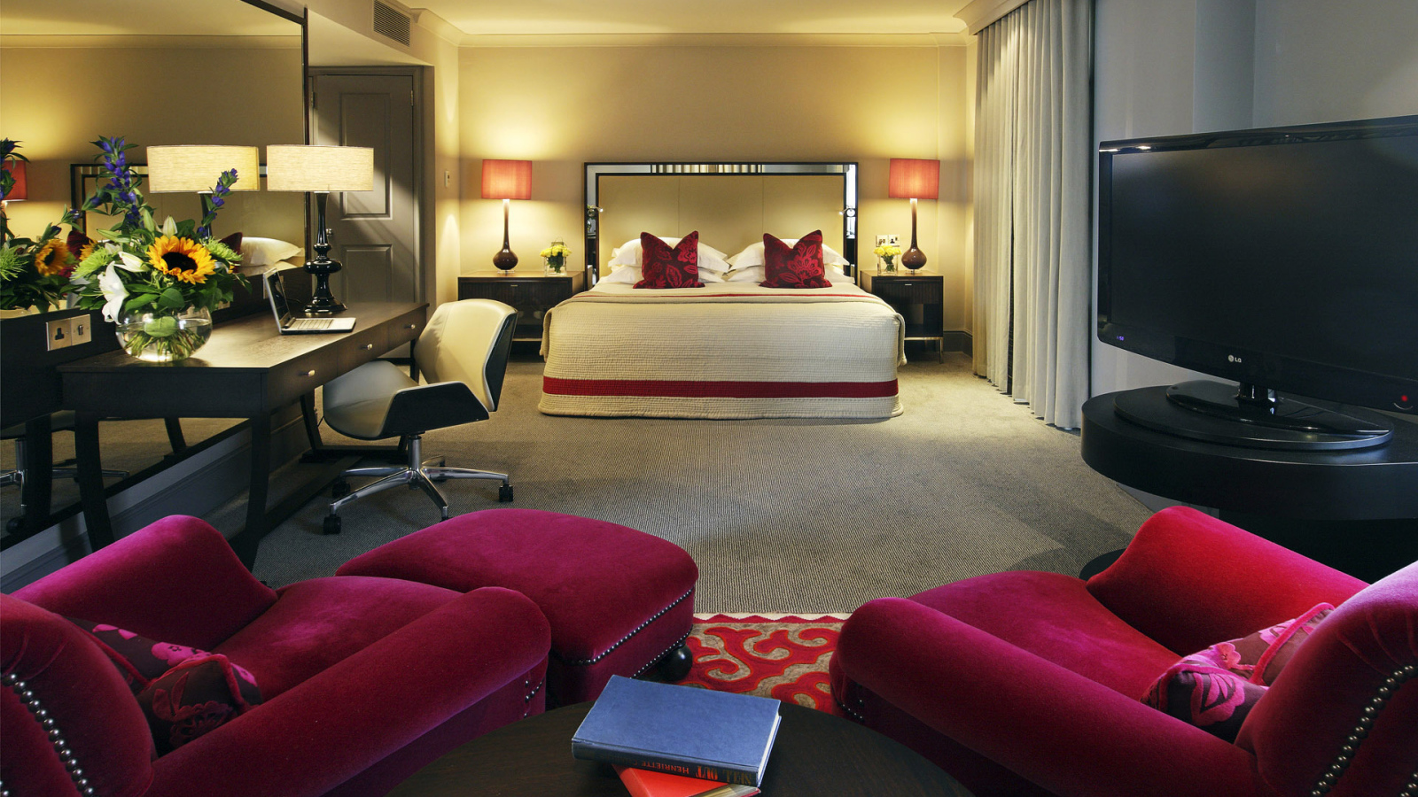 Шикарная спальня