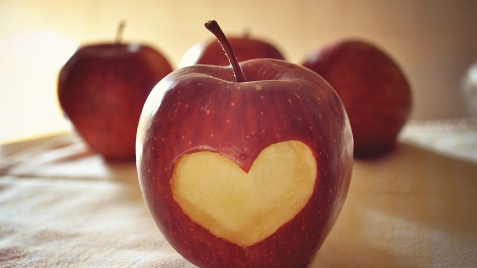 Яблоко любви