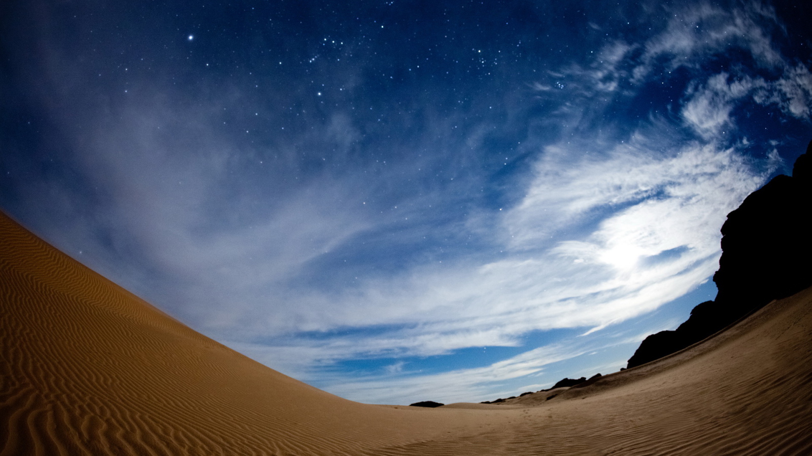 Пустыня ночью