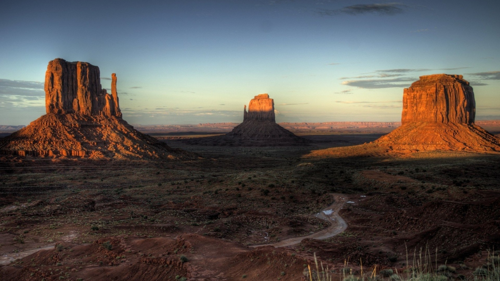 Пустынный пейзаж