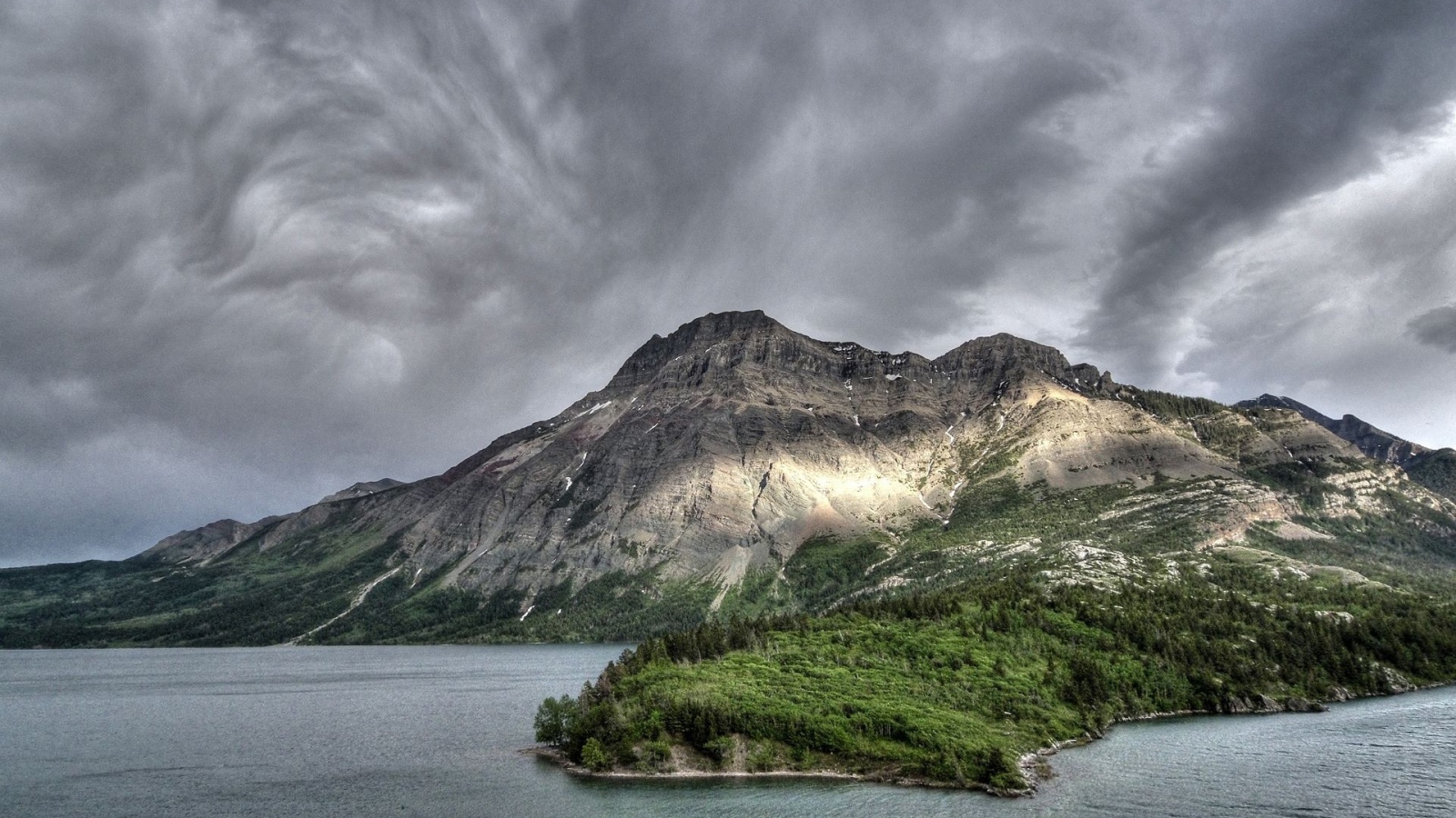 Горный остров