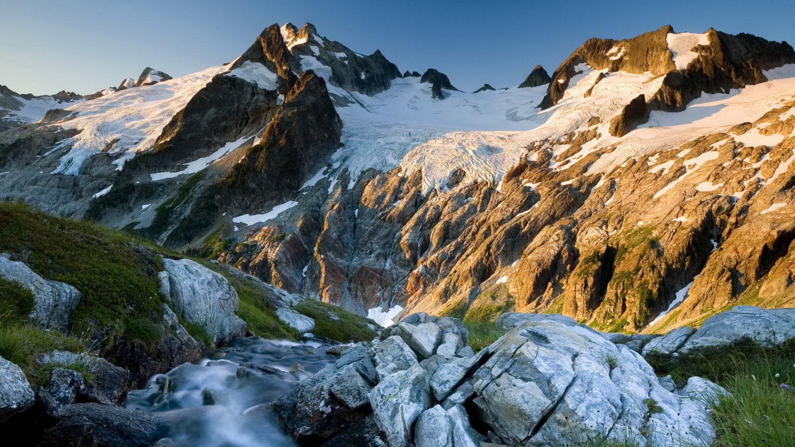 Ручей в горах