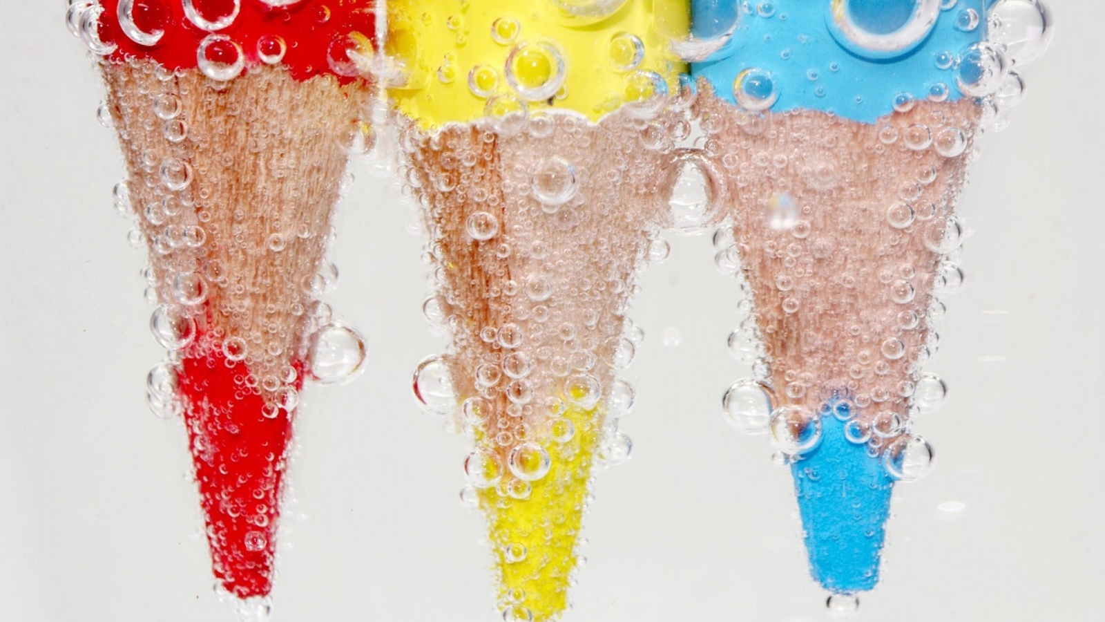 Цветные карандаши