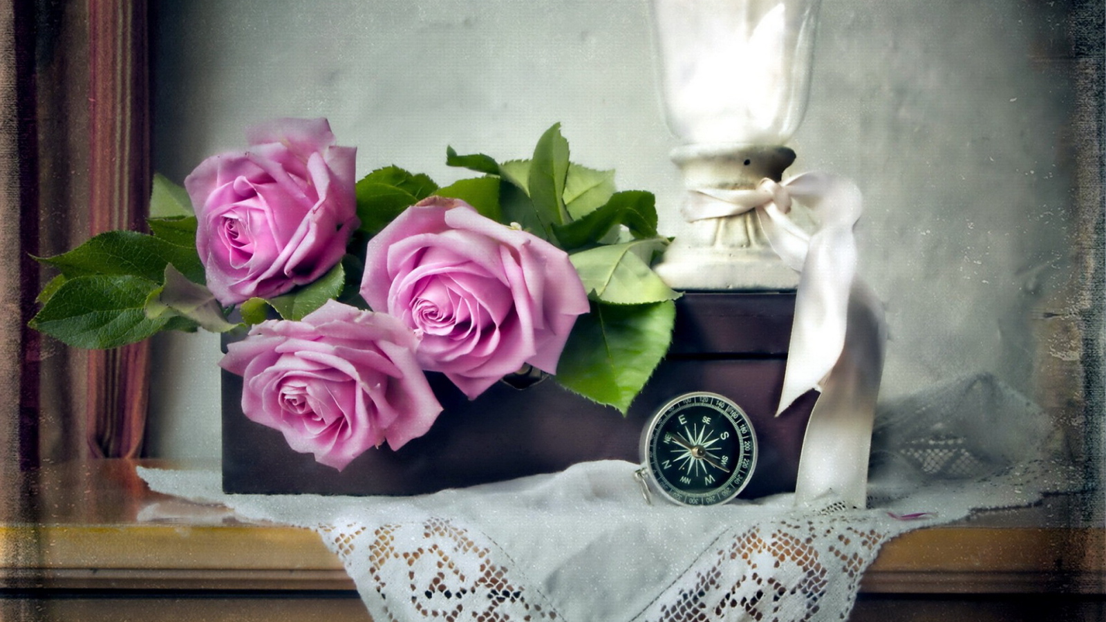 Лиловые розы