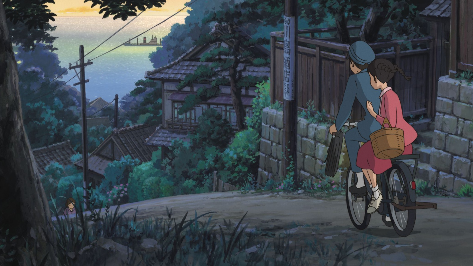 Со склонов Кокурико, парень и девушка едут на велосипеде