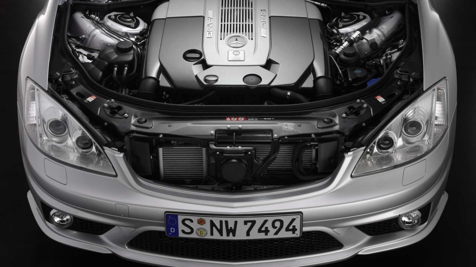 Mercedes-Benz S65 AMG под капотом