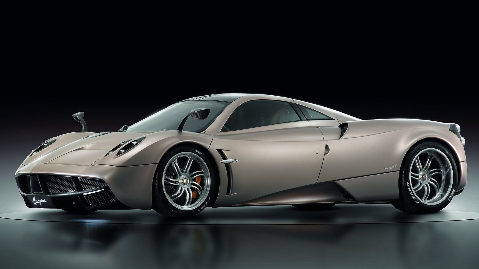 Спортивный автомобиль Пагани