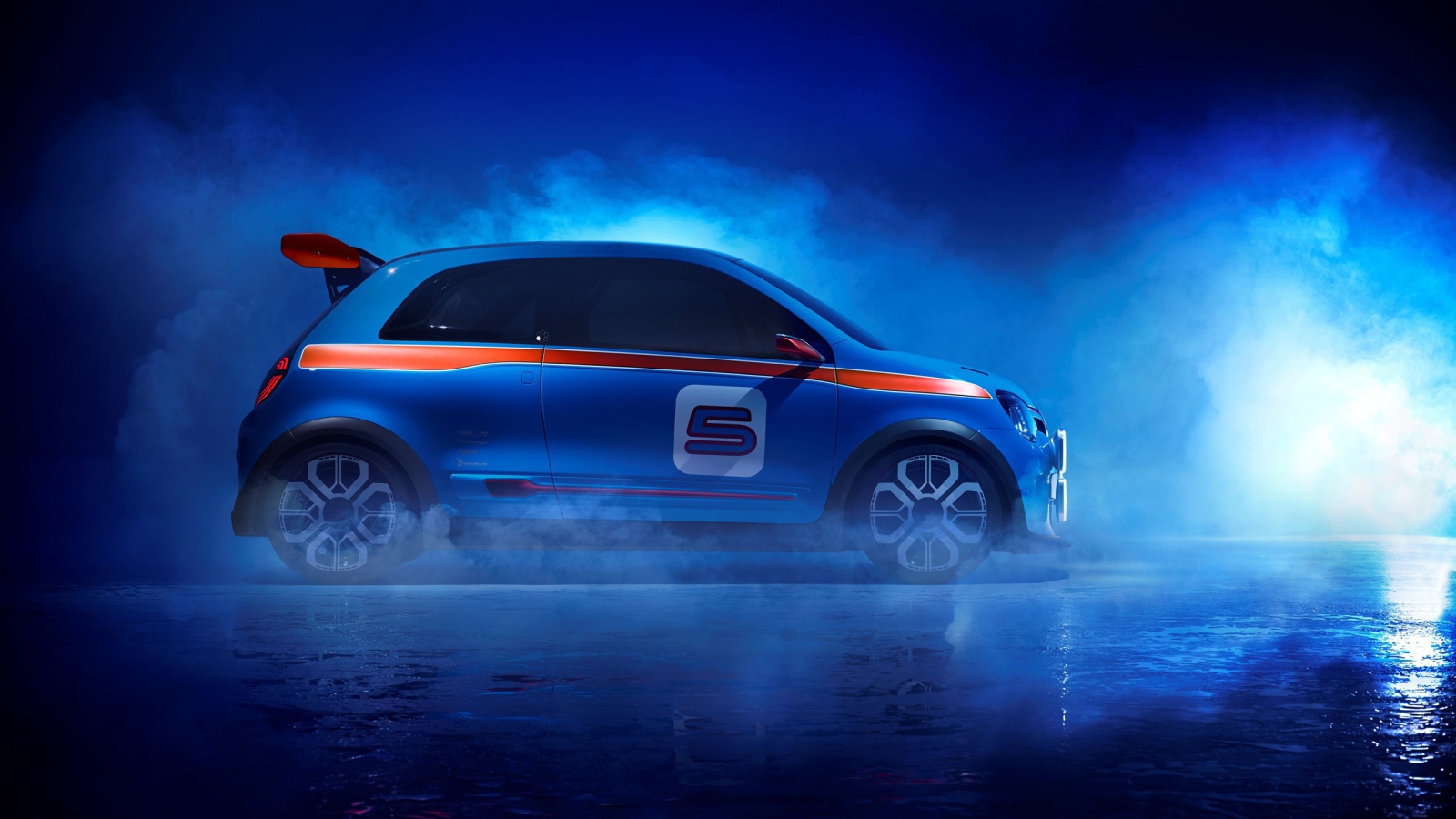 Двух дверный Renault