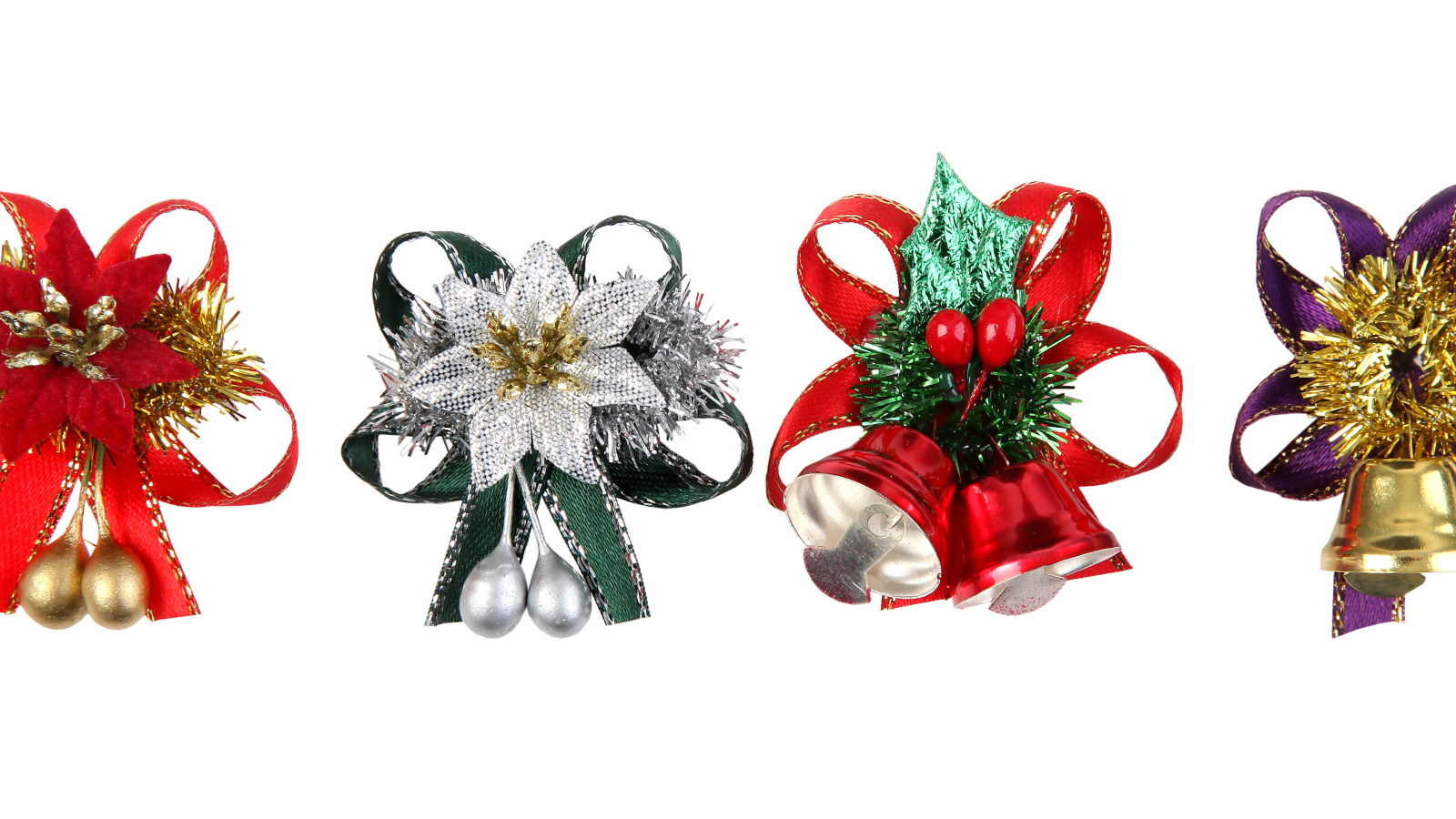 Разные декорации на белом фоне на рождество