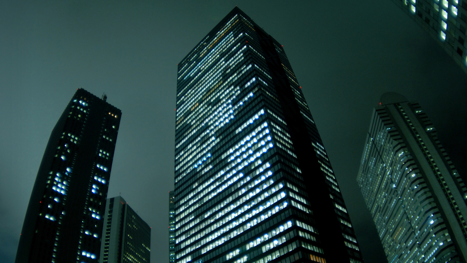 Небоскребы в ночи