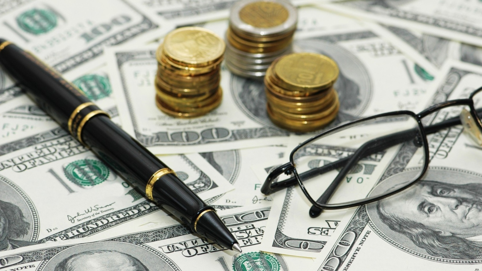 Очки на американских долларах