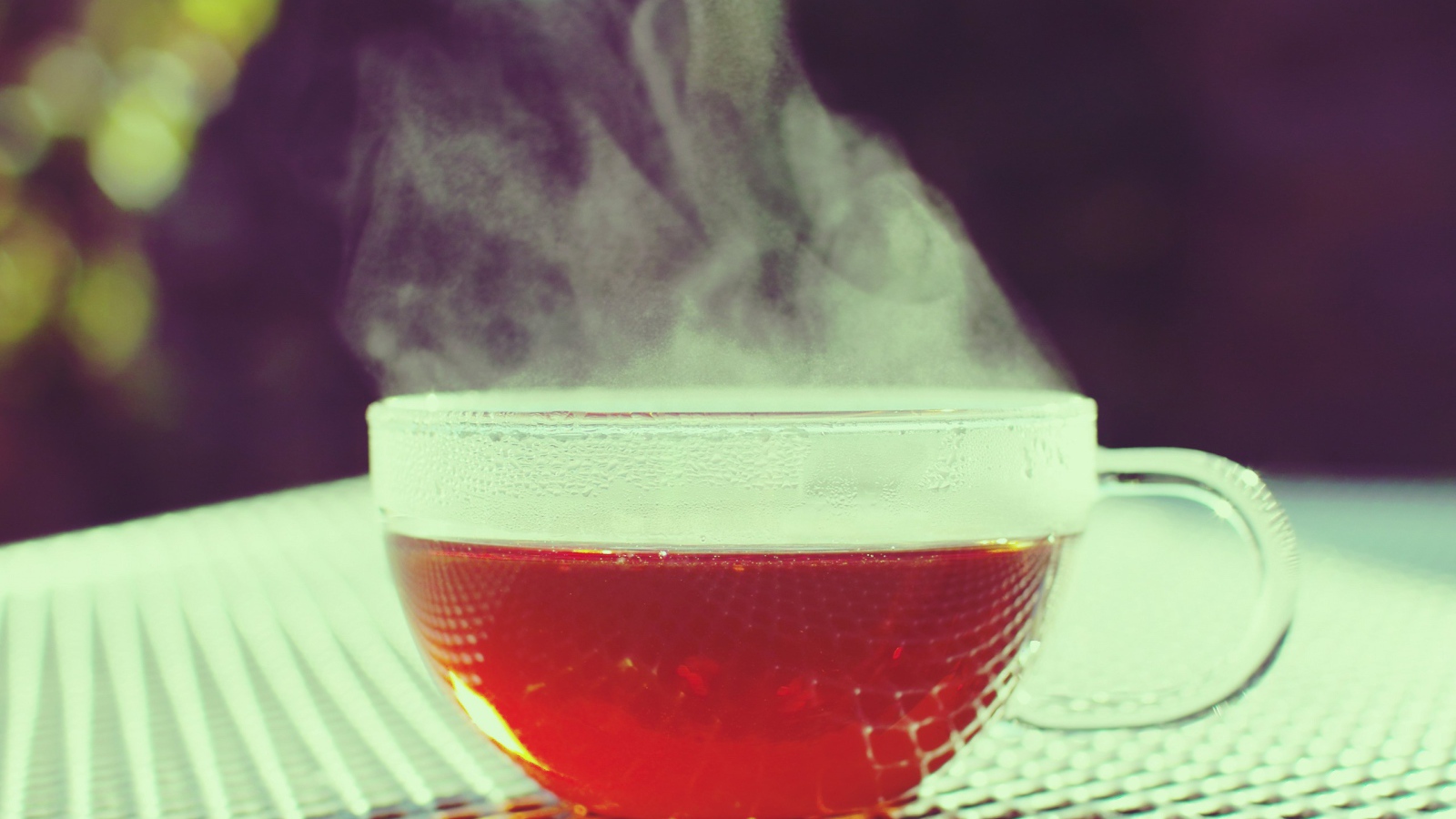 Горячий черный чай