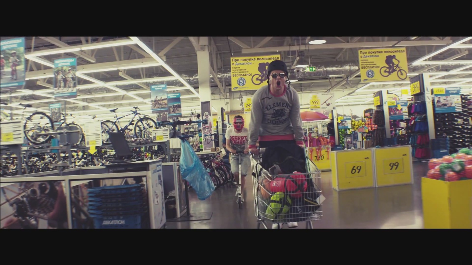 Макс Корж клип Жить в кайф