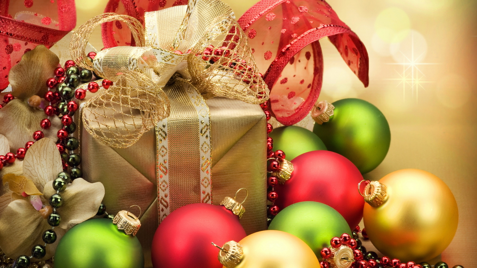 Пордарки под ёлкой в новый год