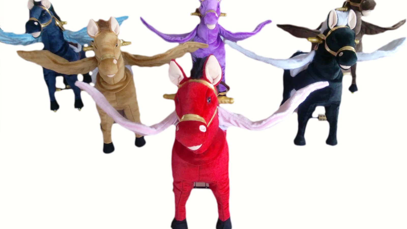 Лошади игрушечные