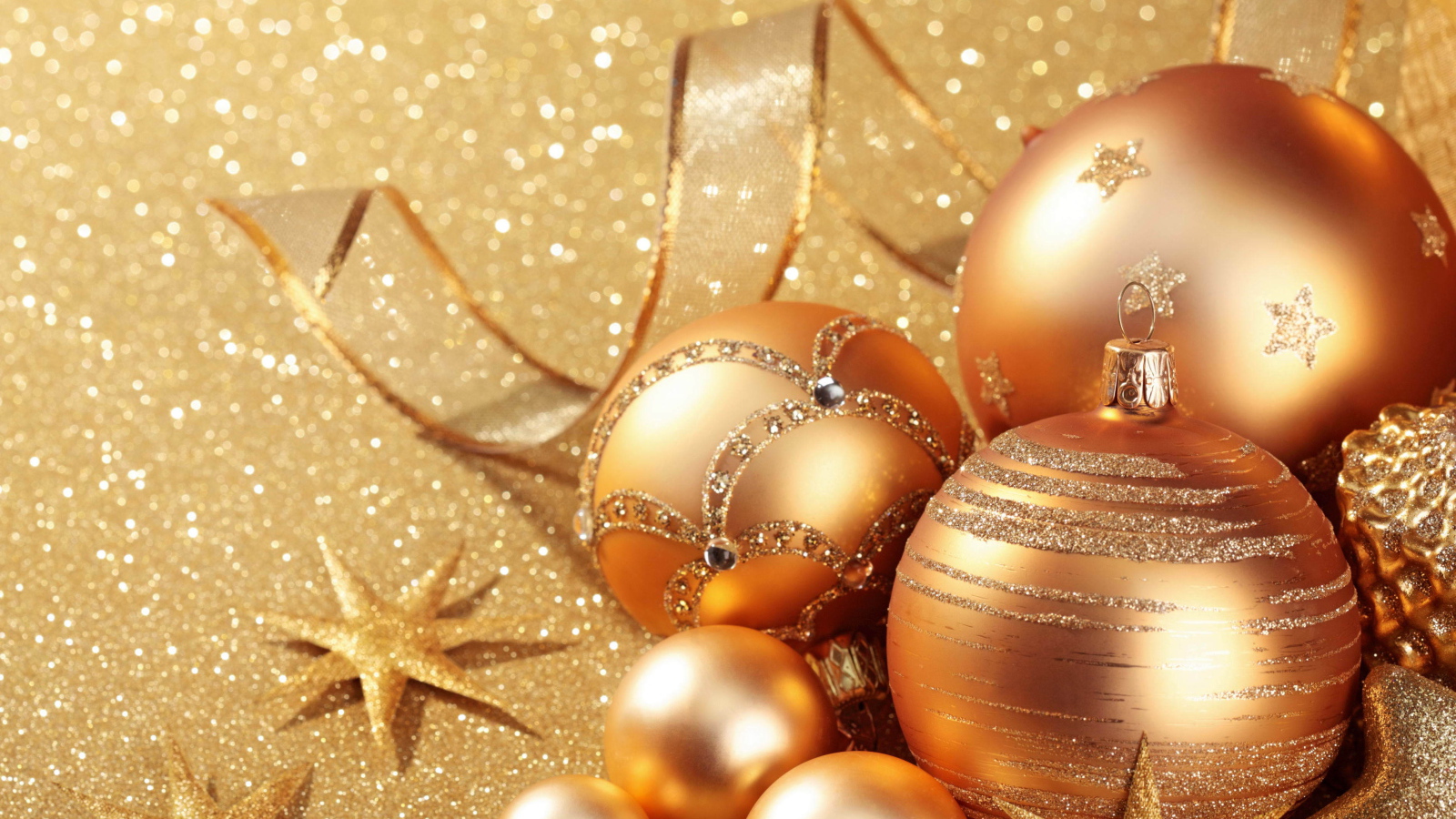 Oригинальные елочные игрушки