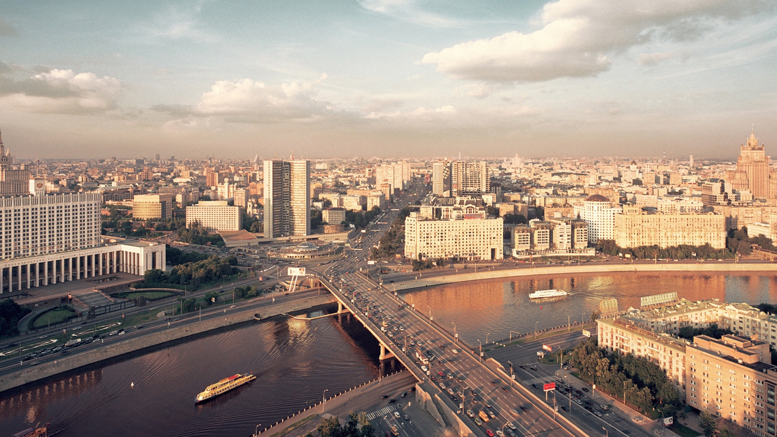 Москва в дневное время