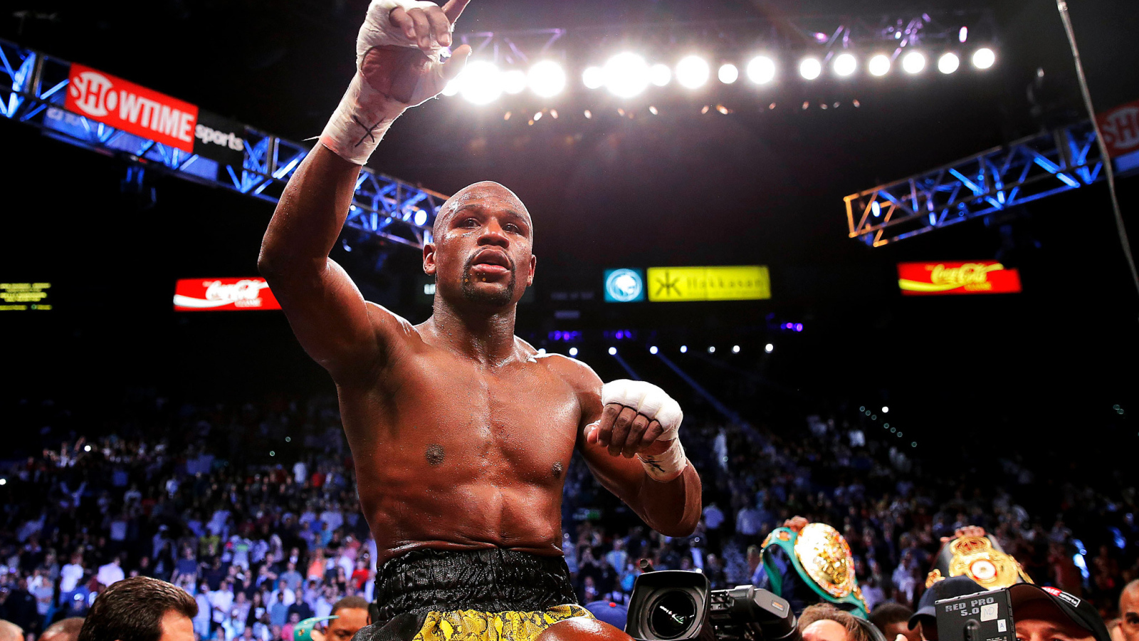 Победитель Флойд Мэйуэзер-младший