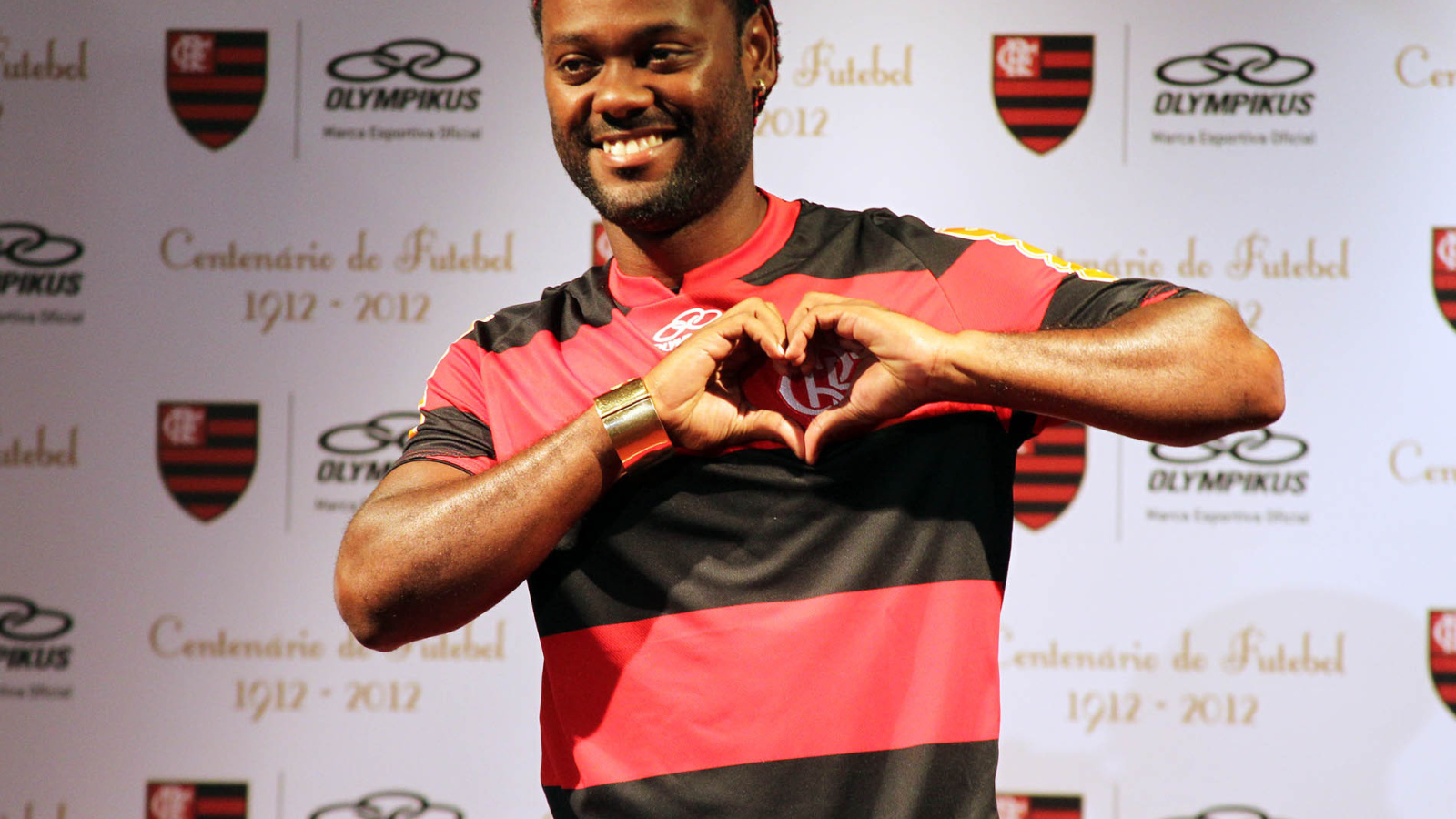 Шаньдун Лунэн Вагнер показывает любовь