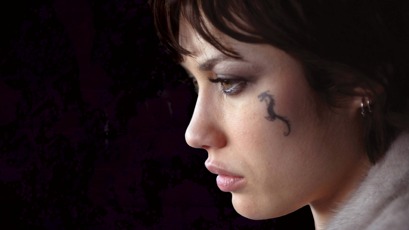 Татуировка дракон на лице